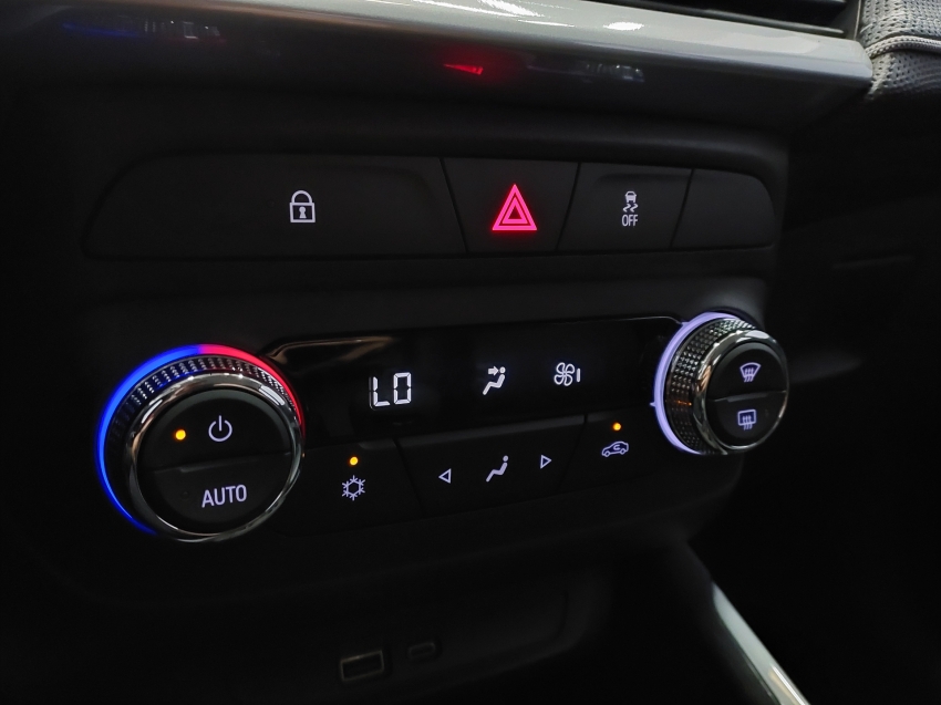 chevrolet montana 1.2 turbo flex premier automatico 4p 202311 chevrolet montana 1.2 turbo flex premier automatico 4p 202311