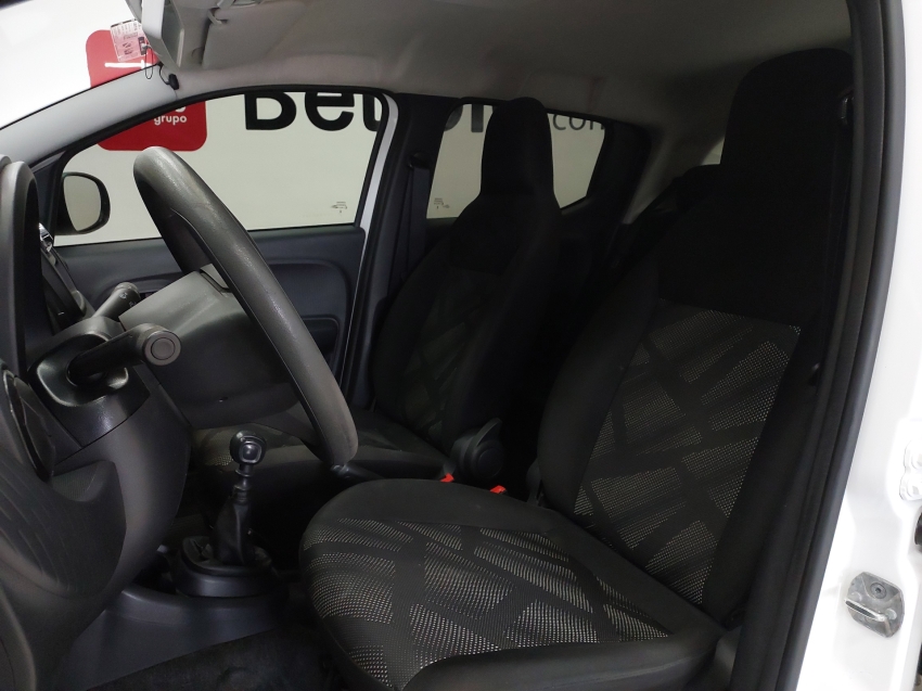 fiat mobi 1.0 evo flex like. manual 4p 20238 fiat mobi 1.0 evo flex like. manual 4p 20238