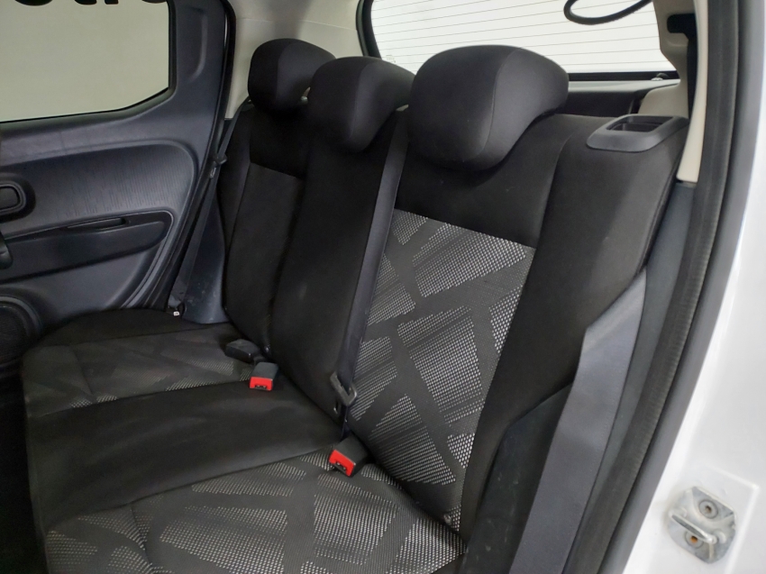 fiat mobi 1.0 evo flex like. manual 4p 20239 fiat mobi 1.0 evo flex like. manual 4p 20239