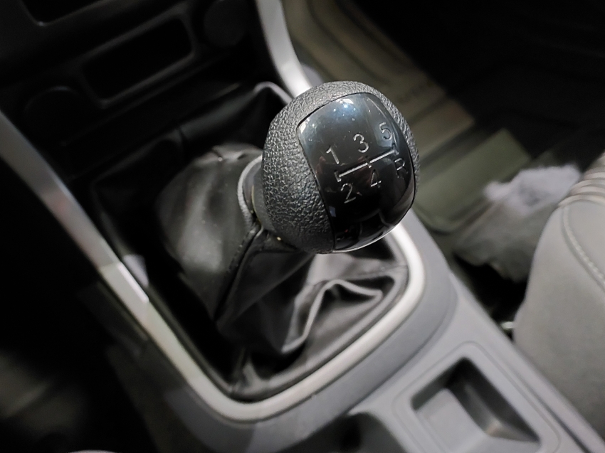 chevrolet s10 2.4 lt 4x2 cd 8v flex 4p manual 201310 chevrolet s10 2.4 lt 4x2 cd 8v flex 4p manual 201310