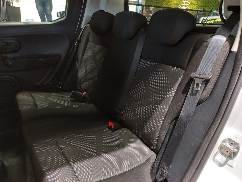 fiat mobi 1.0 evo flex like. manual 4p 20239 fiat mobi 1.0 evo flex like. manual 4p 20239