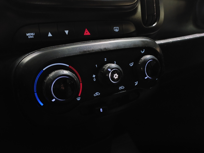 fiat mobi 1.0 evo flex like. manual 4p 202311 fiat mobi 1.0 evo flex like. manual 4p 202311