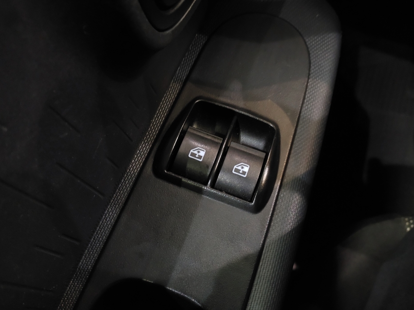 fiat mobi 1.0 evo flex like. manual 4p 202314 fiat mobi 1.0 evo flex like. manual 4p 202314