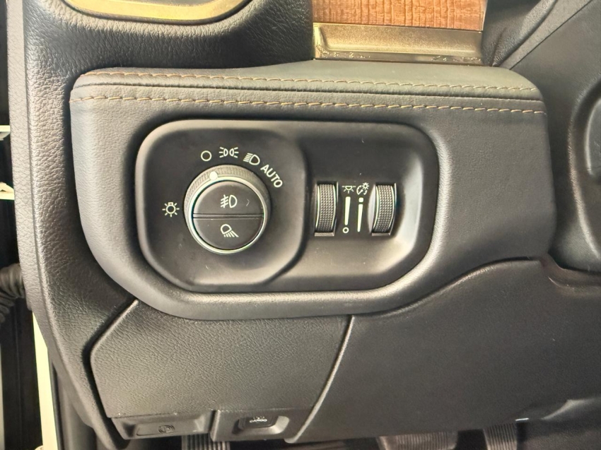 ram 3500 6.7 i6 turbo diesel limited longhorn cd 4x4 automatico 4p 202220 ram 3500 6.7 i6 turbo diesel limited longhorn cd 4x4 automatico 4p 202220