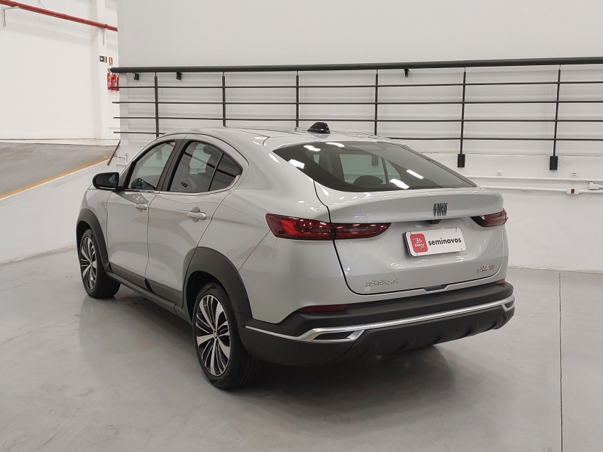 fiat fastback 1.0 turbo 200 flex audace cvt 4p automatico 20232 fiat fastback 1.0 turbo 200 flex audace cvt 4p automatico 20232