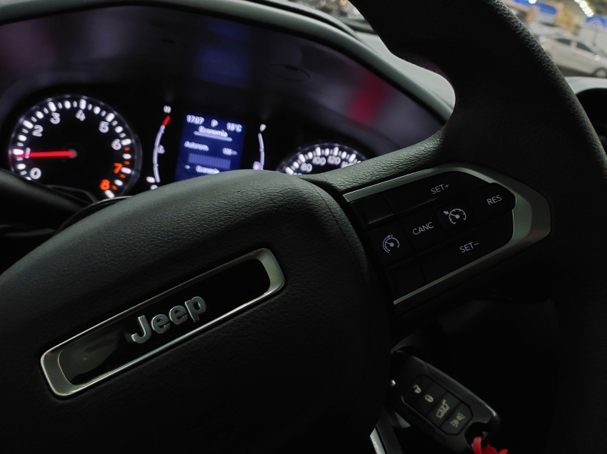 jeep renegade 1.3 t270 turbo flex sport at6 4p automatico 202316 jeep renegade 1.3 t270 turbo flex sport at6 4p automatico 202316
