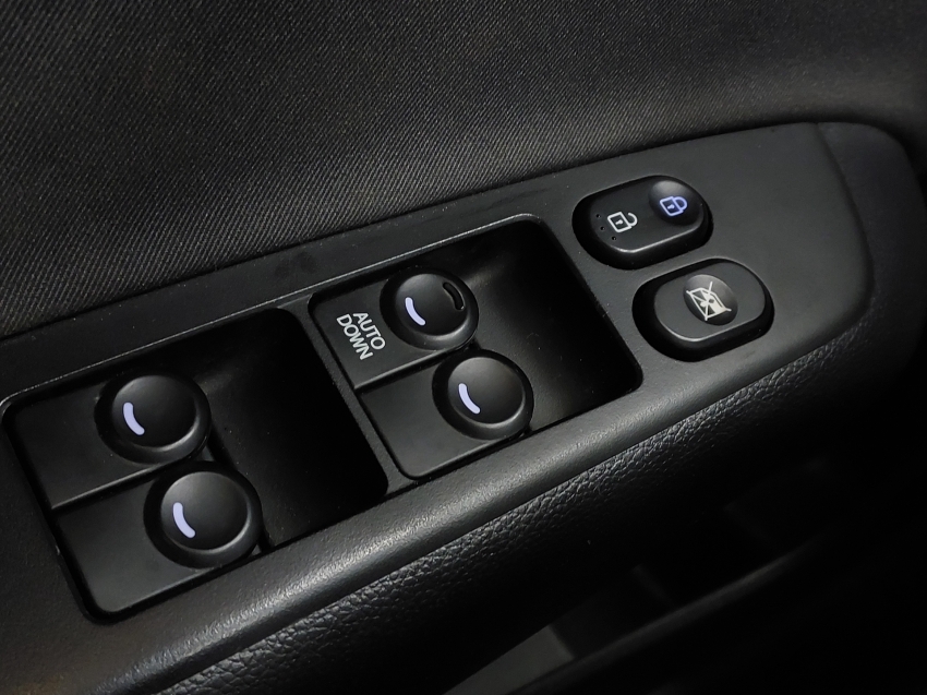 hyundai hb20s 1.6 comfort style 16v flex 4p automatico 201817 hyundai hb20s 1.6 comfort style 16v flex 4p automatico 201817