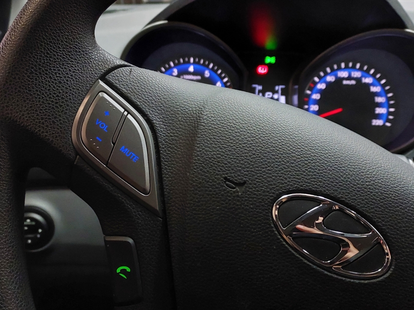 hyundai hb20s 1.6 comfort style 16v flex 4p automatico 201814 hyundai hb20s 1.6 comfort style 16v flex 4p automatico 201814