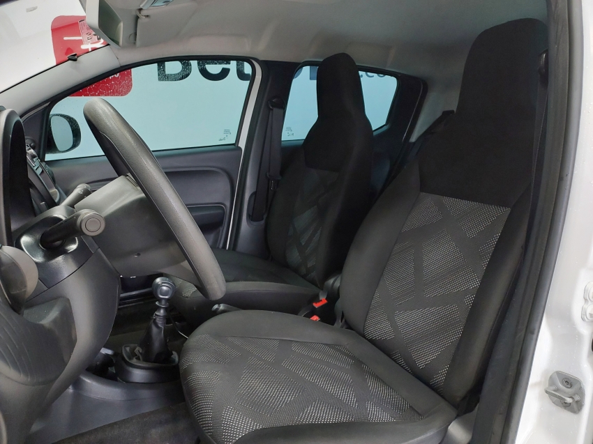 fiat mobi 1.0 evo flex like. manual 4p 20248 fiat mobi 1.0 evo flex like. manual 4p 20248