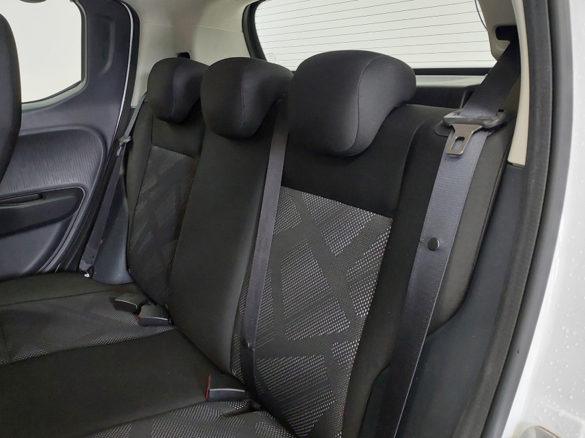 fiat mobi 1.0 evo flex like. manual 4p 20249 fiat mobi 1.0 evo flex like. manual 4p 20249