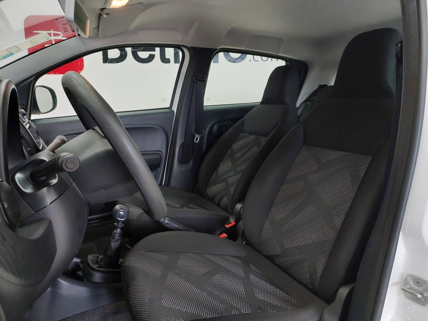 fiat mobi 1.0 evo flex like. manual 4p 20248 fiat mobi 1.0 evo flex like. manual 4p 20248