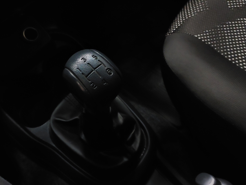 fiat mobi 1.0 evo flex like. manual 4p 202313 fiat mobi 1.0 evo flex like. manual 4p 202313