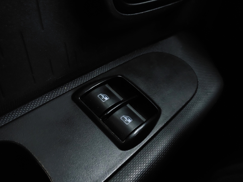 fiat mobi 1.0 evo flex like. manual 4p 202314 fiat mobi 1.0 evo flex like. manual 4p 202314