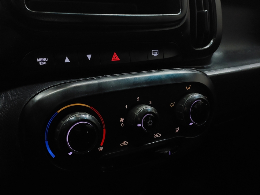 fiat mobi 1.0 evo flex like. manual 4p 202311 fiat mobi 1.0 evo flex like. manual 4p 202311