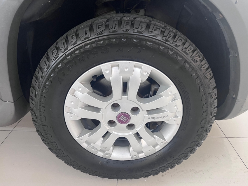 fiat doblo 1.8 mpi adventure 16v flex 4p manual 201312 fiat doblo 1.8 mpi adventure 16v flex 4p manual 201312