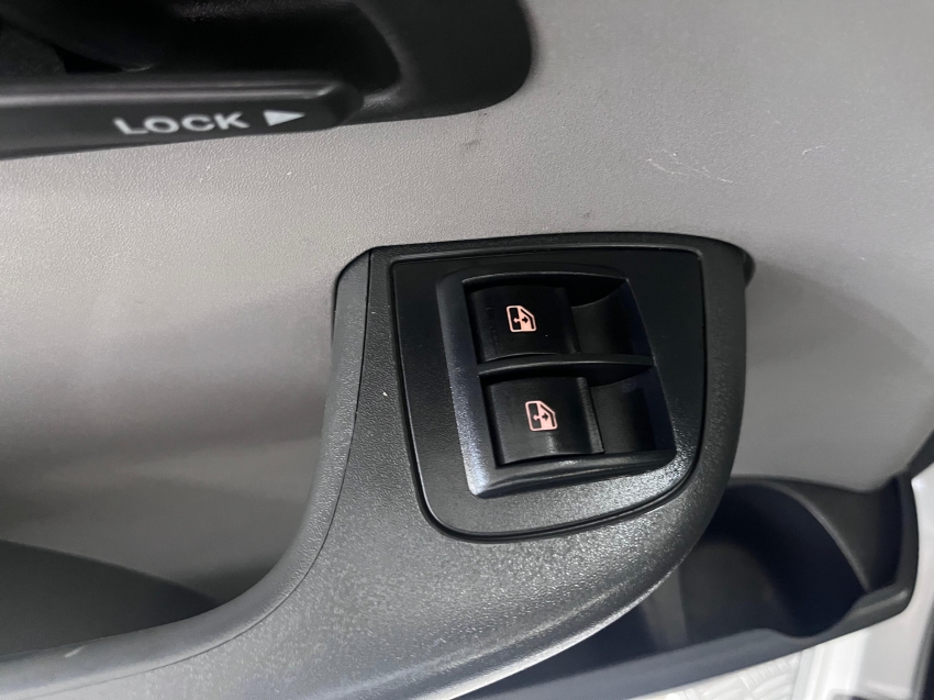 fiat doblo 1.8 mpi adventure 16v flex 4p manual 201311 fiat doblo 1.8 mpi adventure 16v flex 4p manual 201311