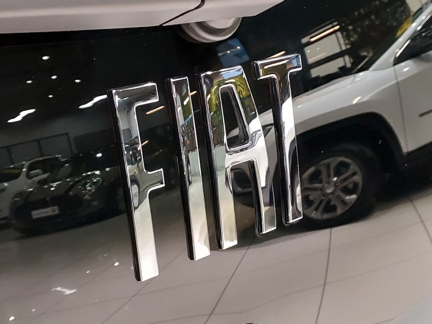 fiat mobi 1.0 evo flex like. manual 4p 202315