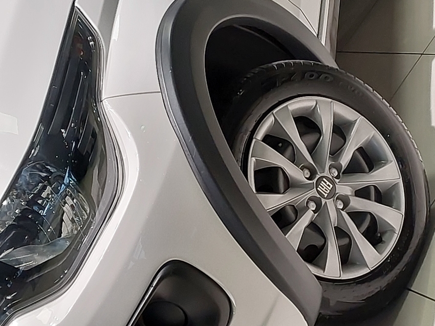 fiat mobi 1.0 evo flex like. manual 4p 202316