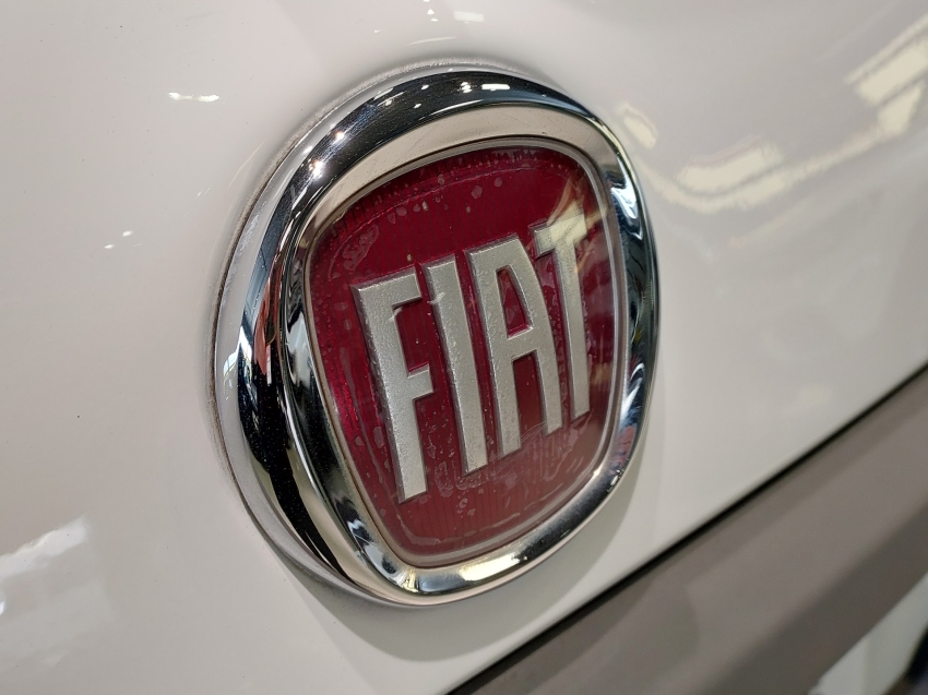 fiat palio 1.8 mpi adventure locker weekend 16v flex 4p manual 201117