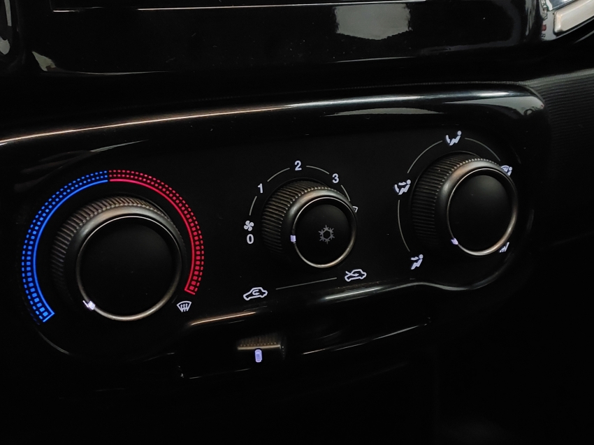 fiat strada 1.3 firefly flex volcano cd manual 4p 202311