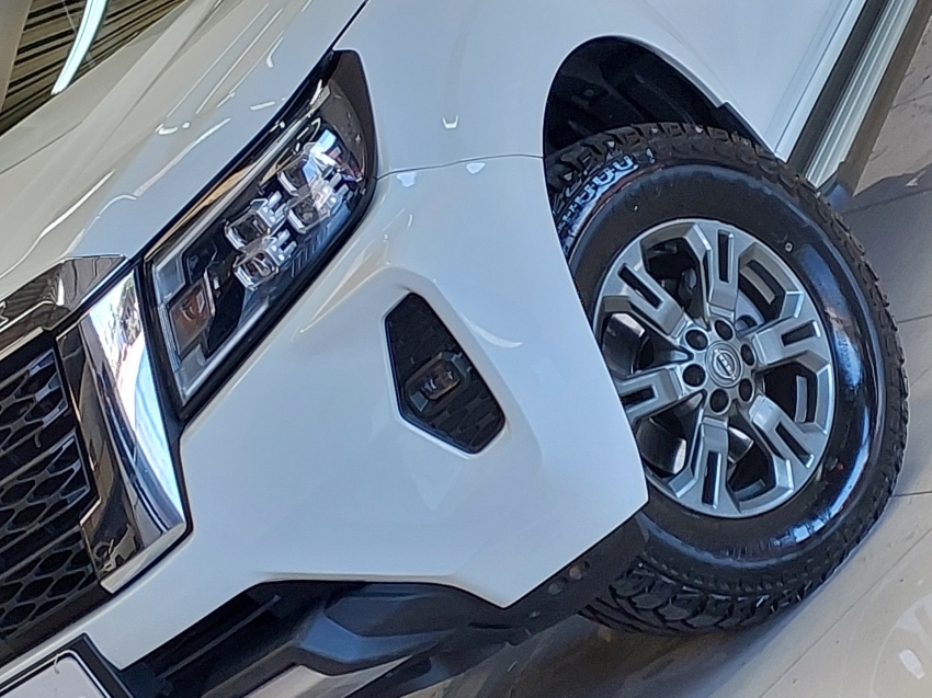 nissan frontier 2.3 16v turbo diesel xe cd 4x4 automatico 4p 202420