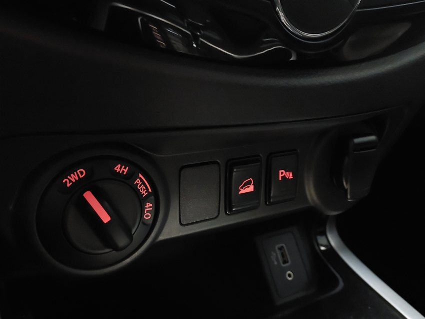 nissan frontier 2.3 16v turbo diesel xe cd 4x4 automatico 4p 202413