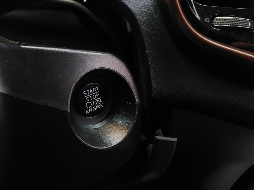 fiat toro 2.4 16v multiair flex volcano at9 4p automatico 202015