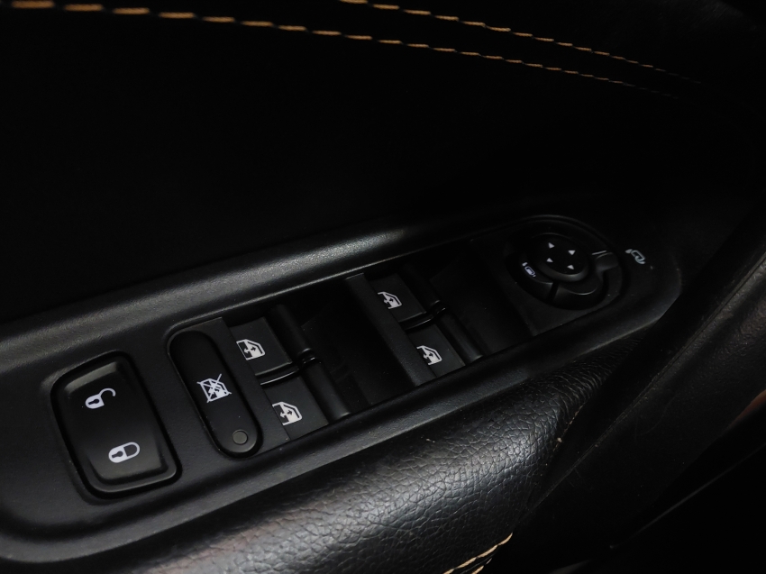 fiat toro 2.4 16v multiair flex volcano at9 4p automatico 202016