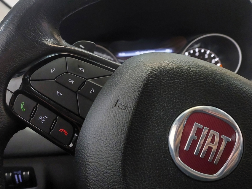 fiat toro 2.4 16v multiair flex volcano at9 4p automatico 202013