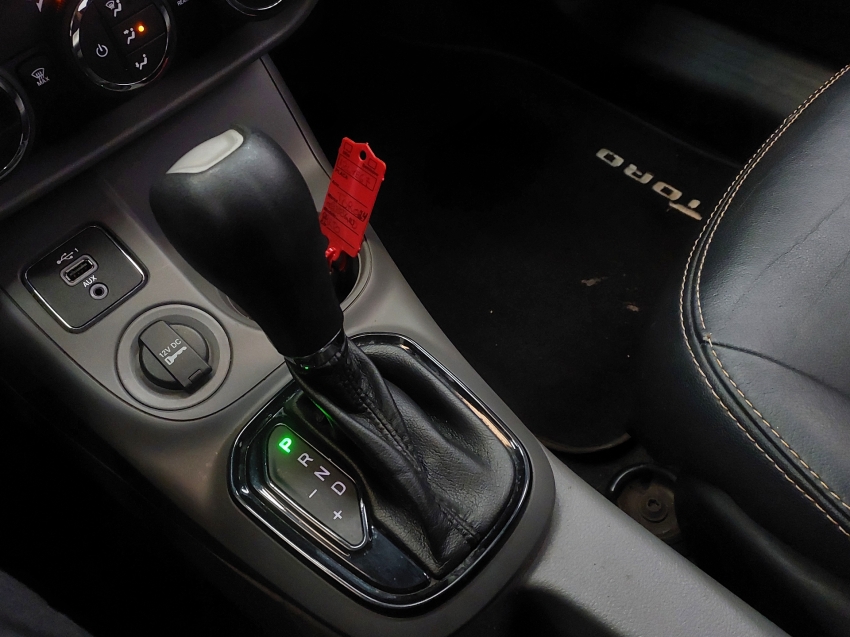 fiat toro 2.4 16v multiair flex volcano at9 4p automatico 202012