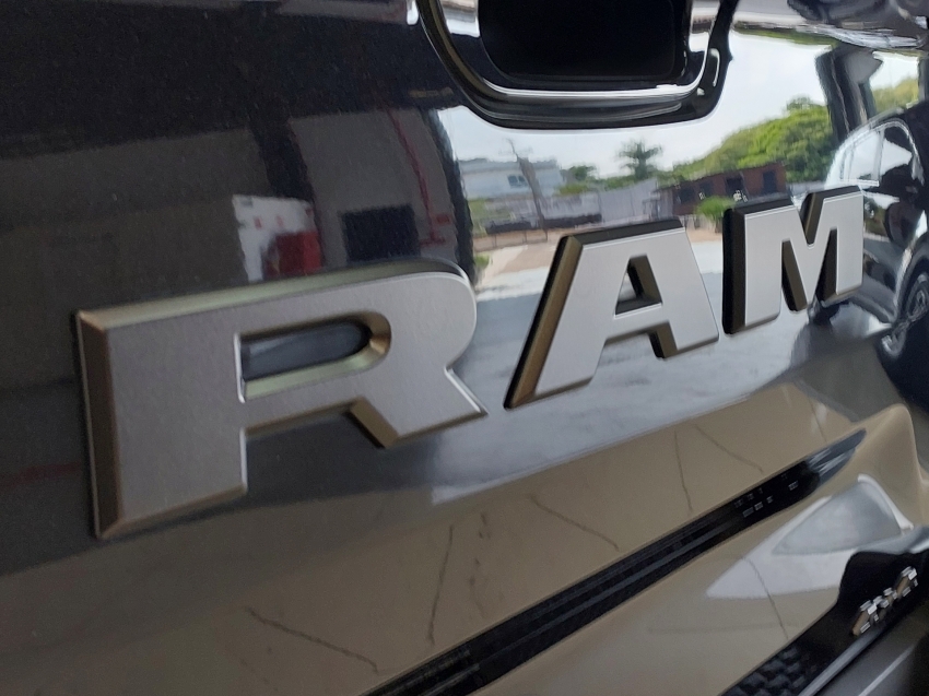ram rampage 2.0 turbo diesel rebel 4x4 automatico 4p 202424