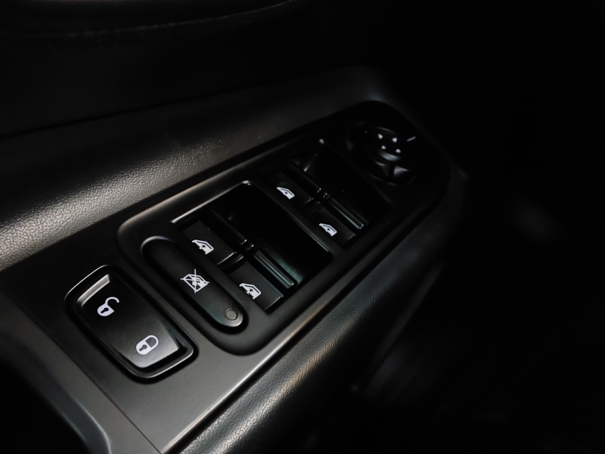 jeep renegade 1.3 t270 turbo flex s 4x4 at9 4p automatico 202323