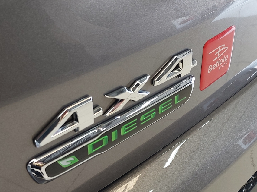 jeep compass 2.0 16v diesel limited 4x4 automatico 4p 202123