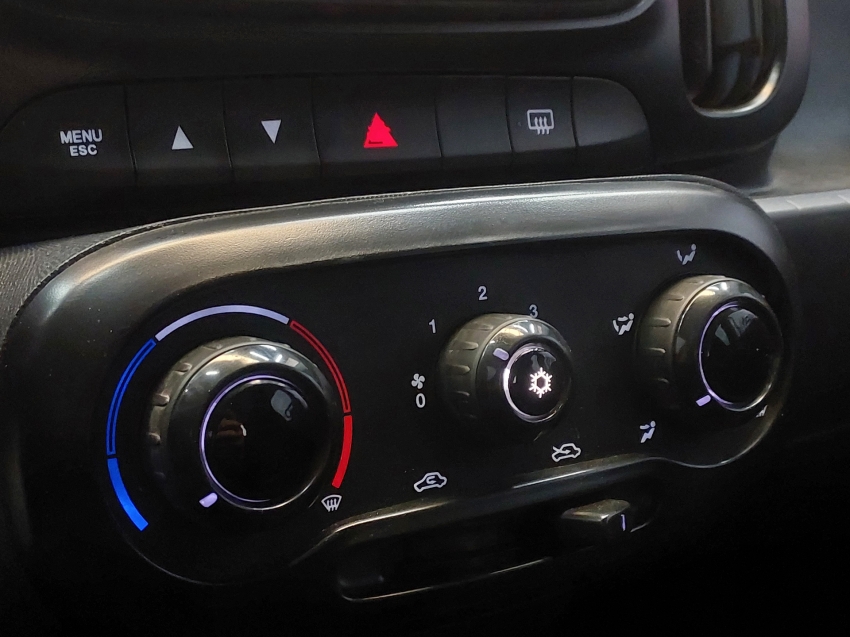 fiat mobi 1.0 evo flex like. manual 4p 202311