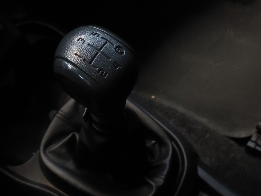 fiat mobi 1.0 evo flex like. manual 4p 202313