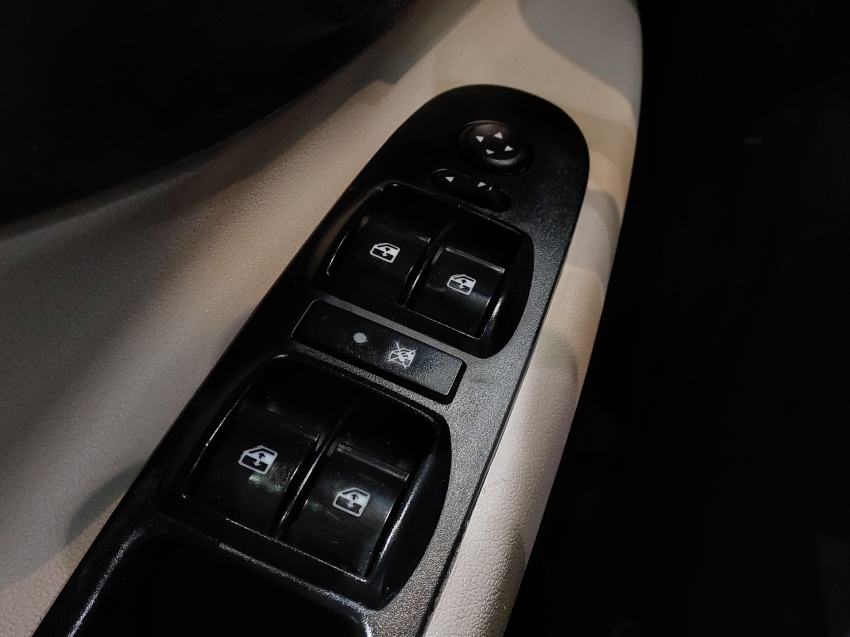 fiat linea 1.8 essence 16v flex 4p automatizado semiautomatico 201617