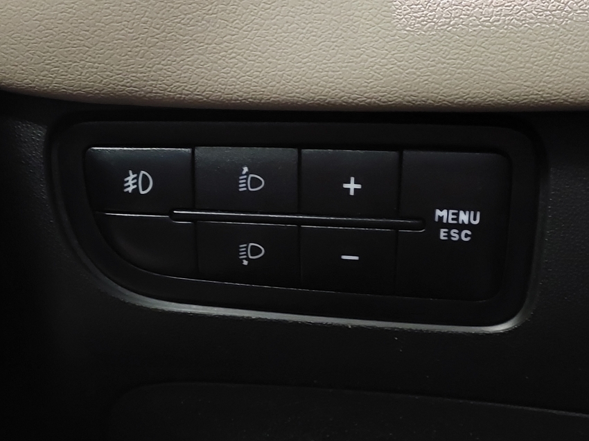 fiat linea 1.8 essence 16v flex 4p automatizado semiautomatico 201616