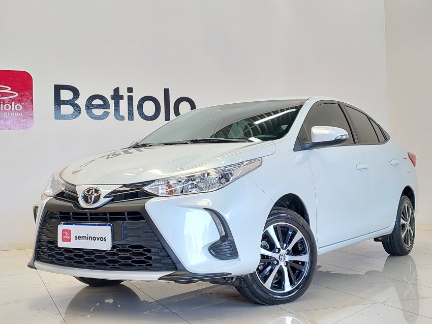 toyota yaris 1.5 16v flex sedan xl live multidrive 4p automatico 2023