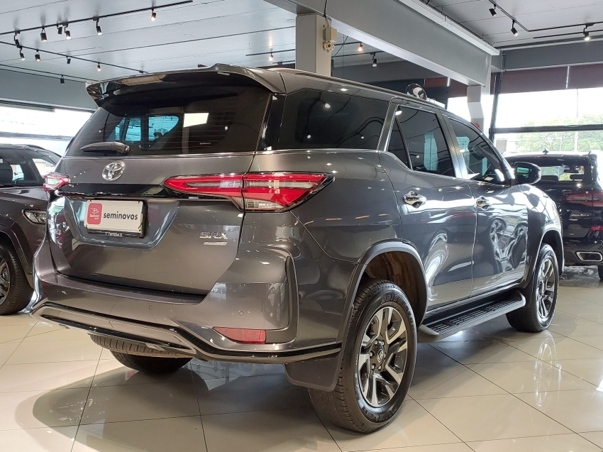 toyota hilux sw4 2.8 d-4d turbo diesel srx platinum 4x4 automatico 4p 20255