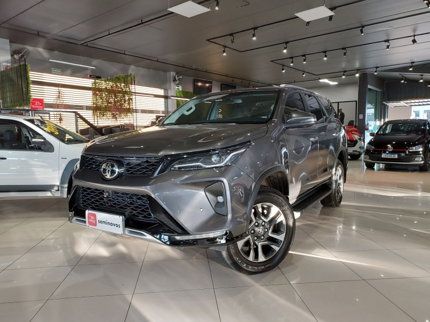 toyota hilux sw4 2.8 d-4d turbo diesel srx platinum 4x4 automatico 4p 202526