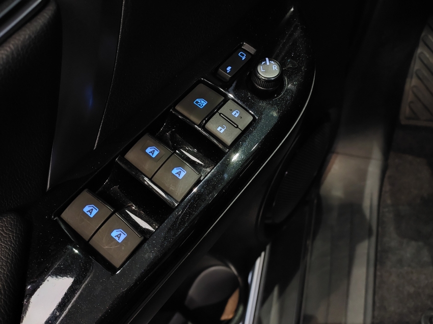 toyota hilux sw4 2.8 d-4d turbo diesel srx platinum 4x4 automatico 4p 202521