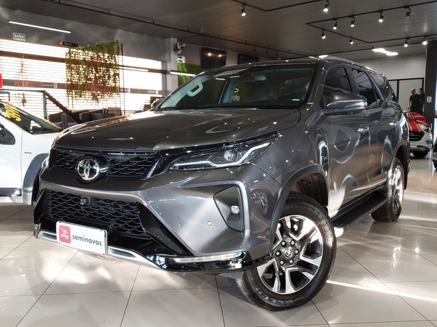 toyota hilux sw4 2.8 d-4d turbo diesel srx platinum 4x4 automatico 4p 20251