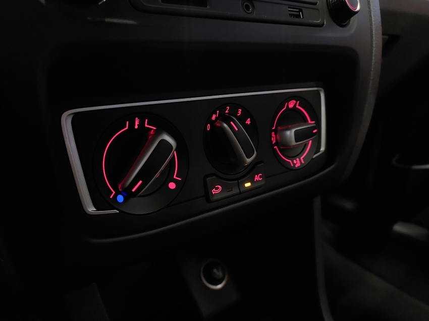 volkswagen fox 1.6 msi pepper 16v flex 4p automatizado 1.0 semiautomatico 201510