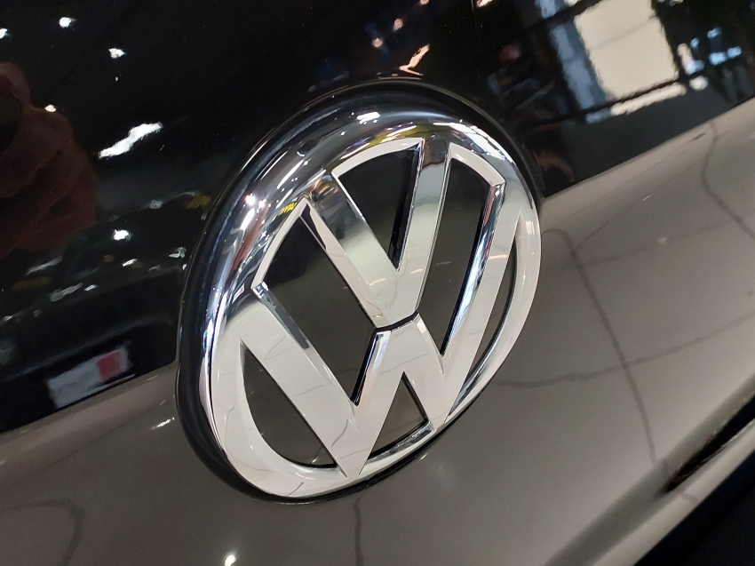 volkswagen fox 1.6 msi pepper 16v flex 4p automatizado 1.0 semiautomatico 201518