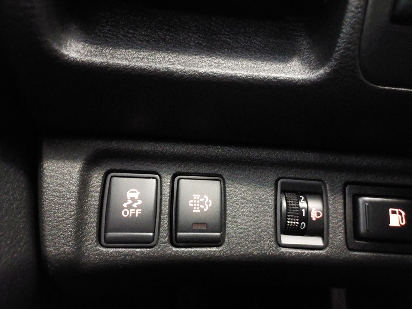 nissan frontier 2.3 16v turbo diesel xe cd 4x4 automatico 4p 202114