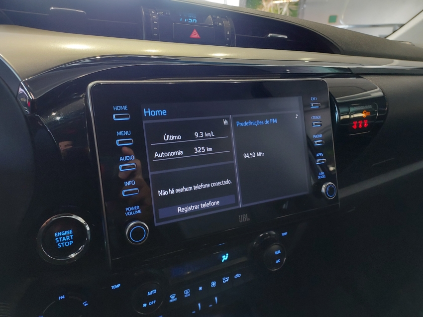 toyota hilux 2.8 d-4d turbo diesel cd srx 4x4 automatico 4p 202311