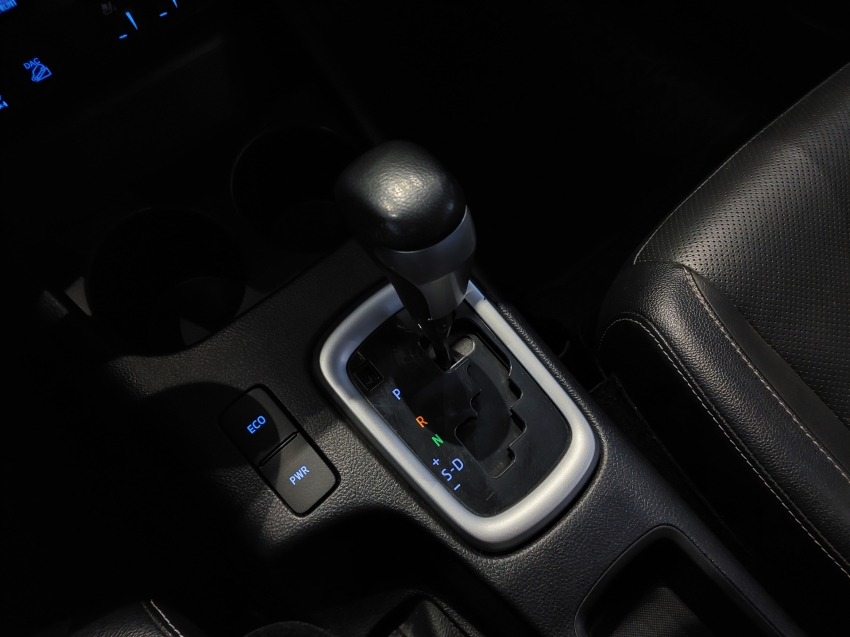 toyota hilux 2.8 d-4d turbo diesel cd srx 4x4 automatico 4p 202310