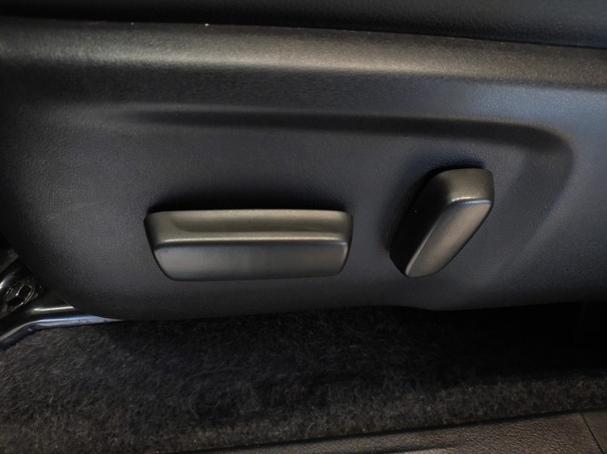 toyota hilux 2.8 d-4d turbo diesel cd srx 4x4 automatico 4p 202321