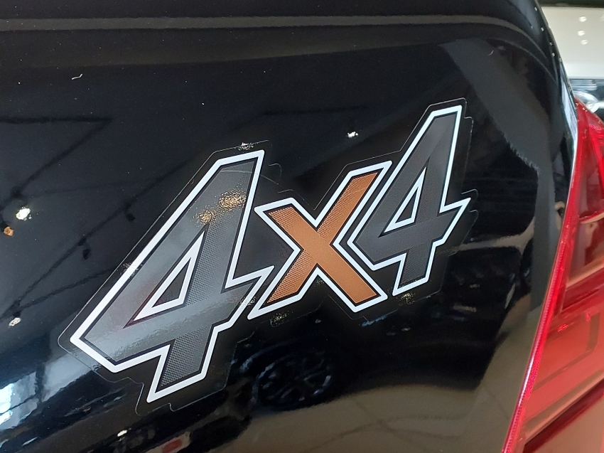 toyota hilux 2.8 d-4d turbo diesel cd srx 4x4 automatico 4p 202324