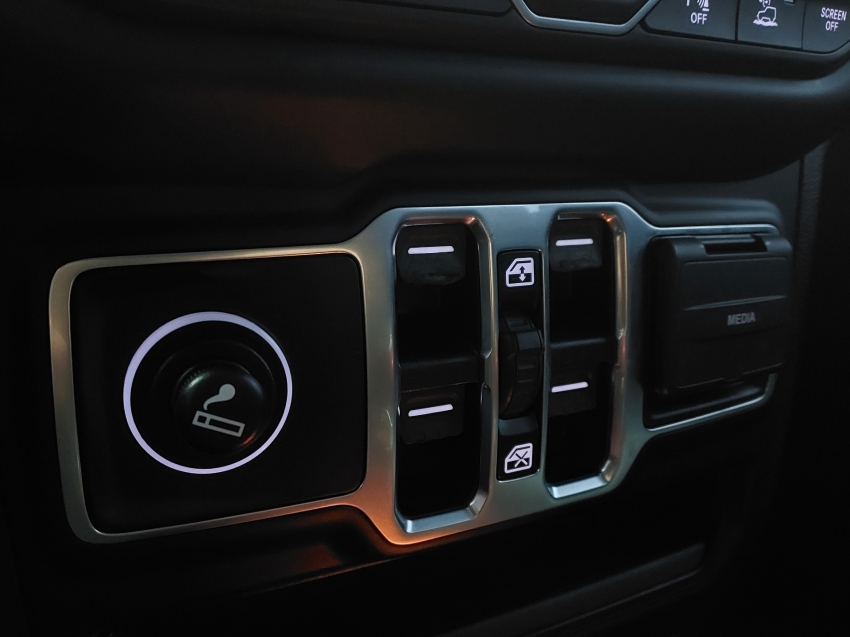 jeep wrangler 2.0 turbo gasolina unlimited overland 4p 4x4 at8 automatico 202120